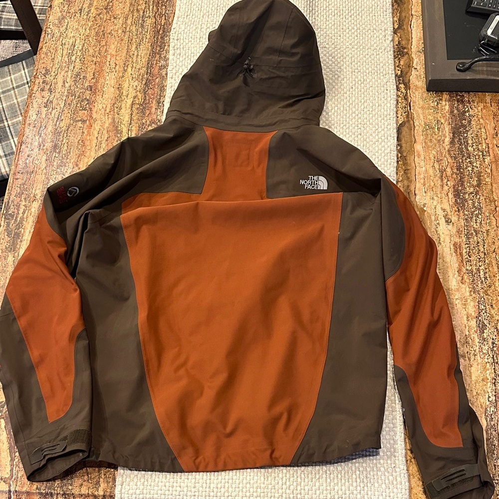 The North Face Men's Performance Jacket in Brown and Orange - Picture 3 of 3